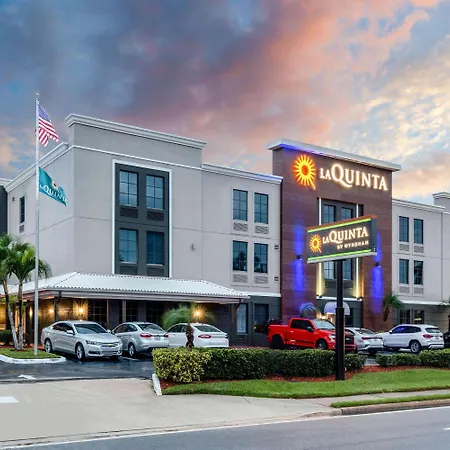 La Quinta By Wyndham St. Petersburg Northeast *Newly Renovated Hotel